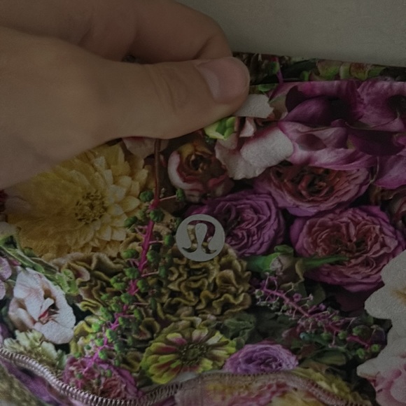 Floral Lulu lemon athletica leggings💐 - Picture 5 of 6